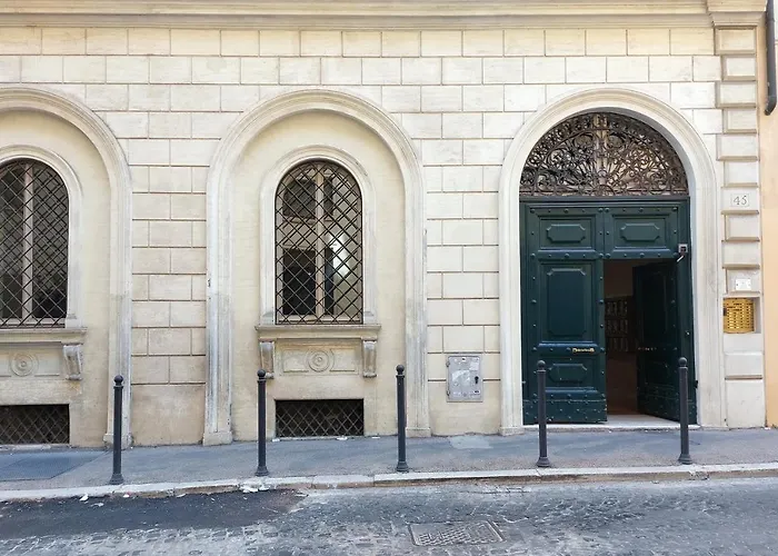 Trevi - Barberini Apartment